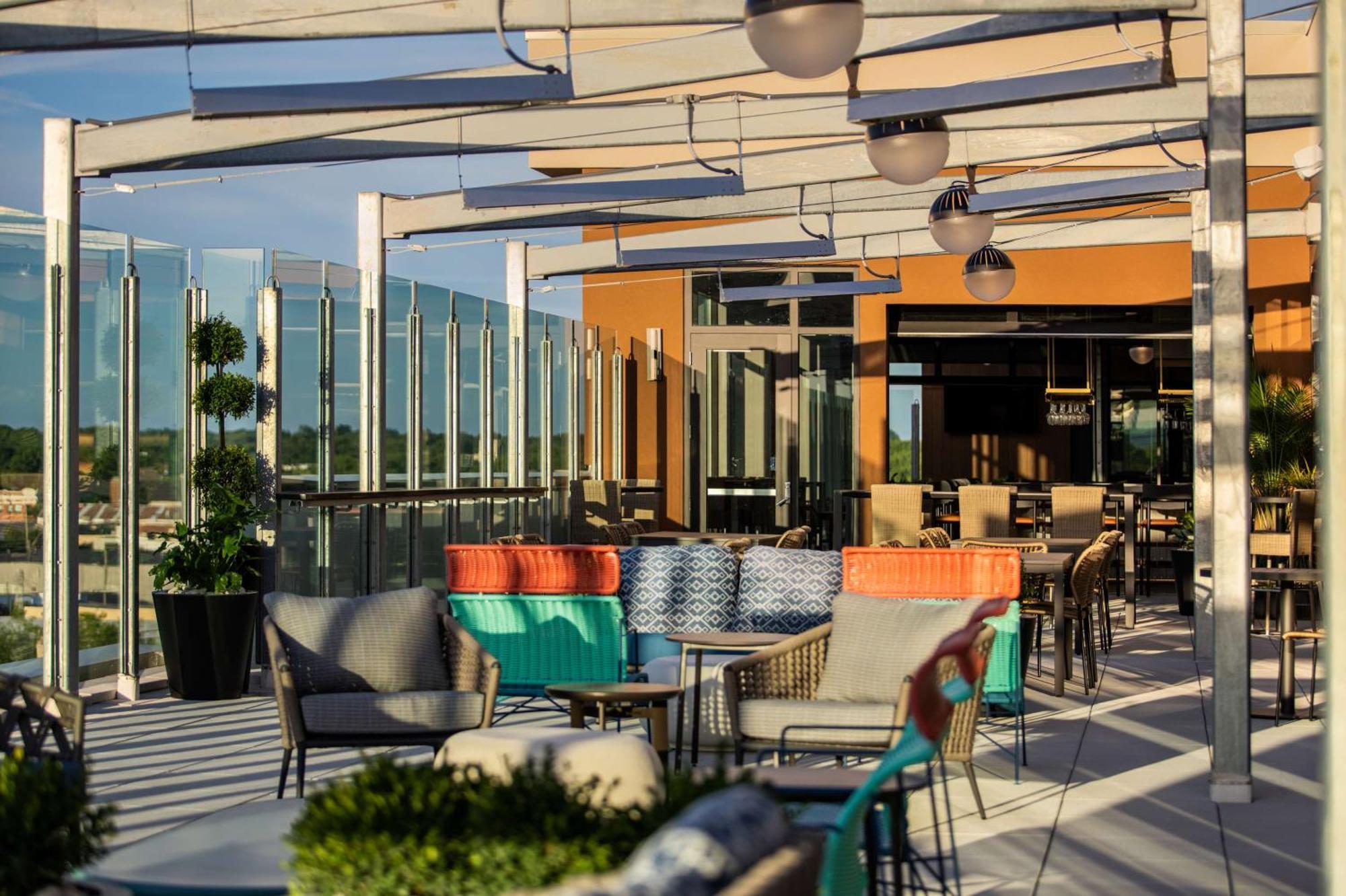 Tempo By Hilton Louisville Downtown Nulu Exteriör bild