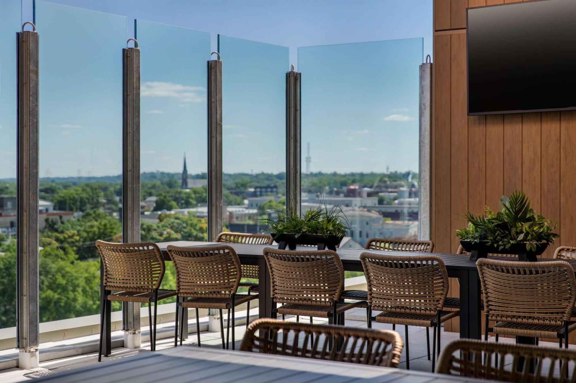 Tempo By Hilton Louisville Downtown Nulu Exteriör bild
